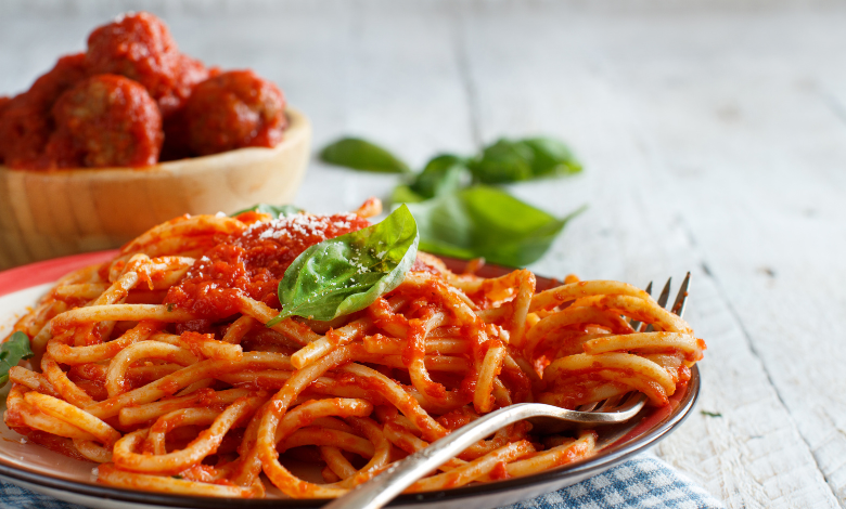 מתכון לספגטי ברוטב עגבניות - השלישיה המנצחת